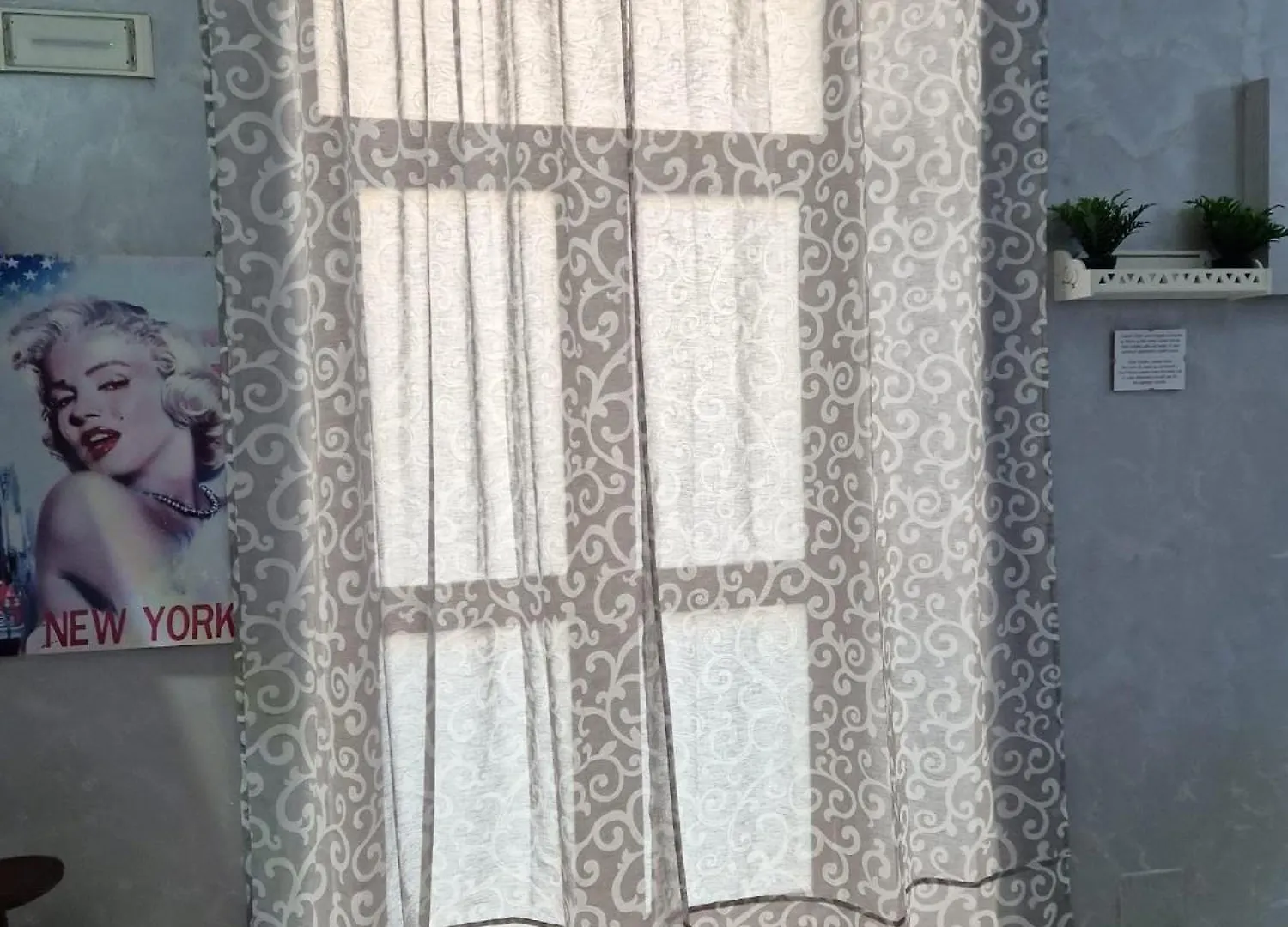 Lnd Room カターニア