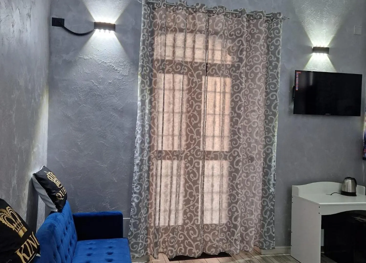 Lnd Room カターニア